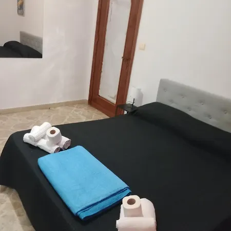 فندق مبيت وإفطار Framamired باليرمو